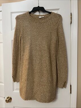 GAP Women's Long Sleeve Knit Sweater - Size Medium